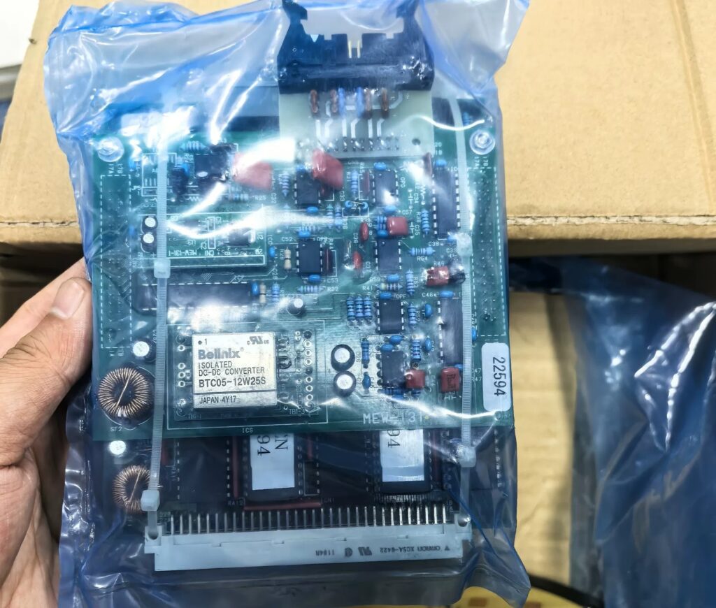 Radar RF Unit RD1A0204-50 HT10-P2 thumbnail