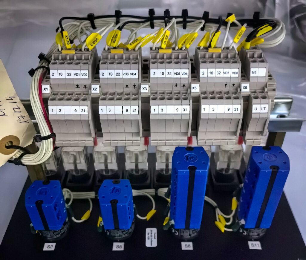 Rolls-Royce Hydraulic Pump Motor Starter thumbnail