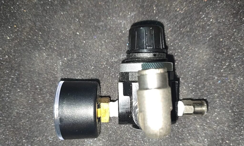 Siemens Chromatograph Pressure Regulator 2021638-001 thumbnail