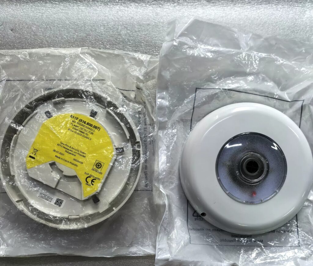 TYCO Flame Detector 811F MX 516.800.007 thumbnail