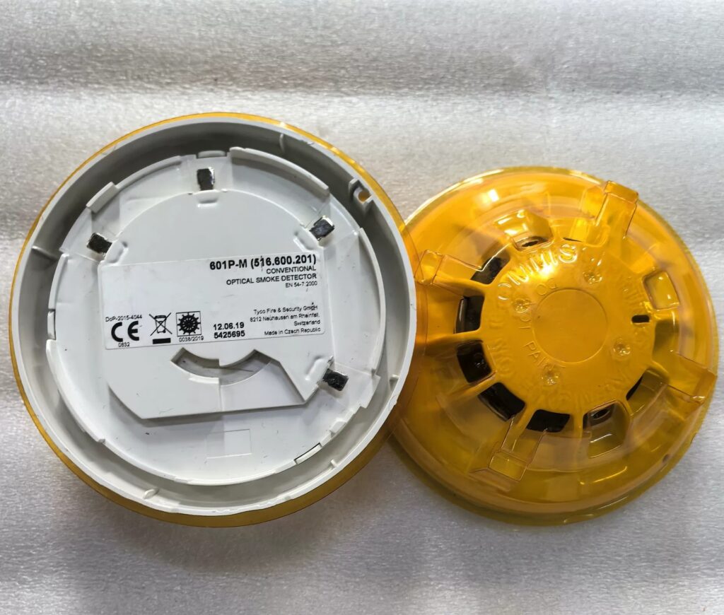 TYCO Smoke Detector 516.600.2 thumbnail