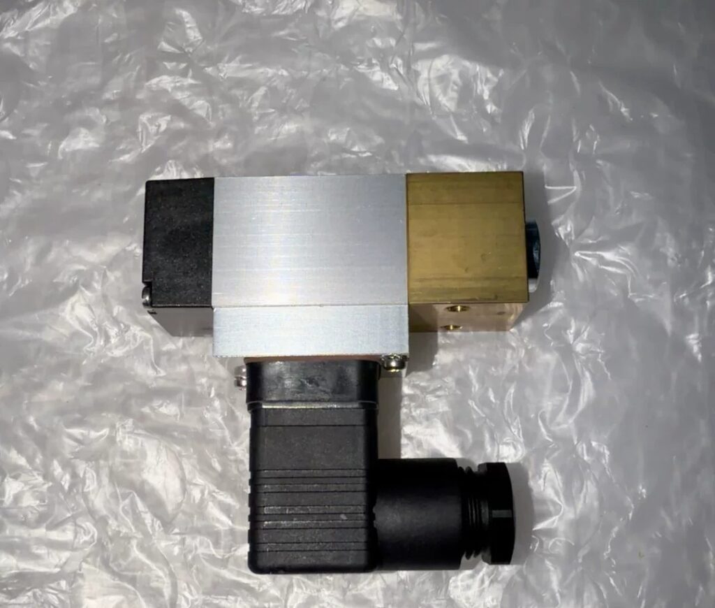 Trafag Pressure Sensor 9M0.2081 thumbnail
