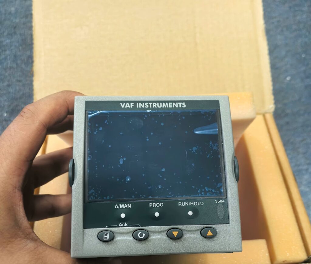 VAF INSTRUMENTS Controller 3504