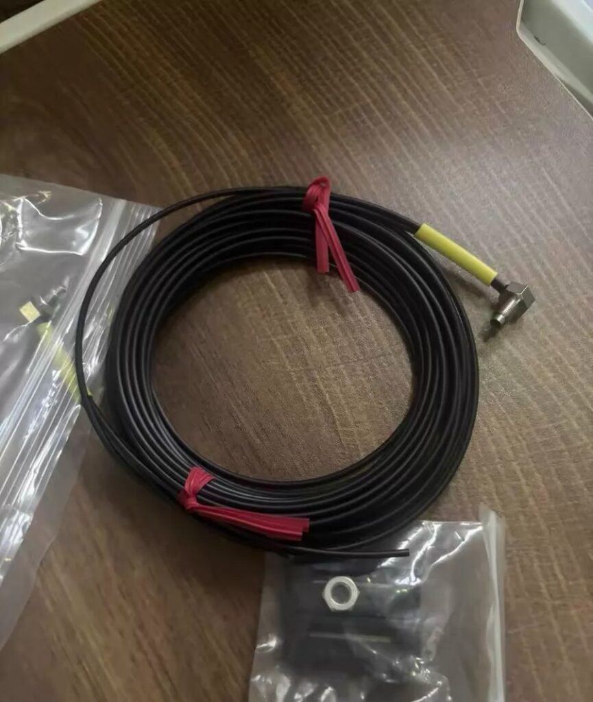 KEYENCE Fiber Optic Sensor FU-67TZ