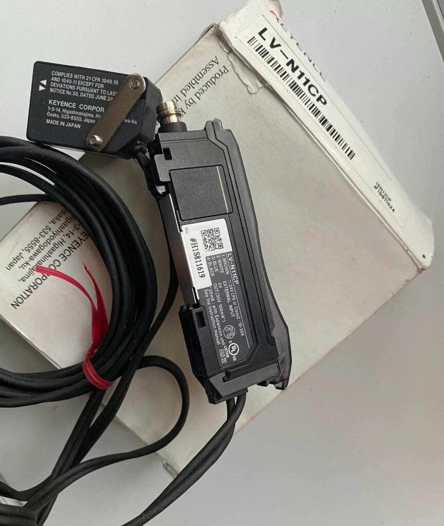 KEYENCE Laser Sensor LV-NH62 LV-N11CP