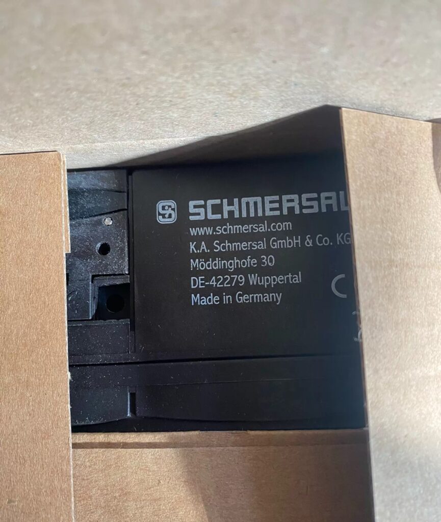 Schmersal 101140795 Safety Door Lock Switch