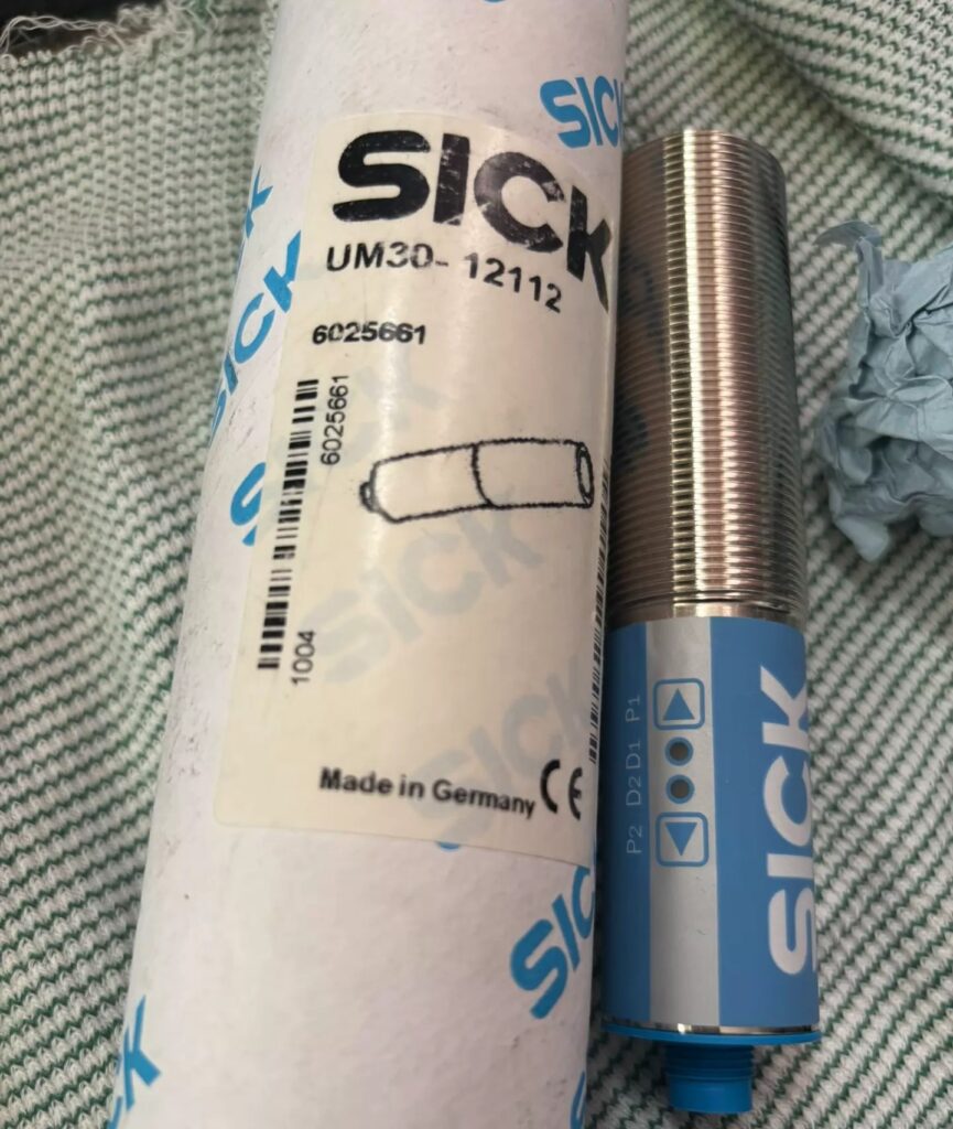 SICK Ultrasonic Sensor UM30-12112