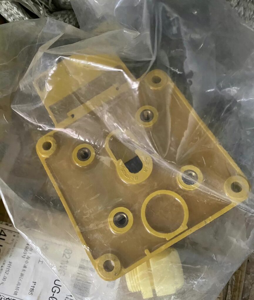 TURCK Proximity Sensor Ni100U-K90SR-VP4X2 thumbnail