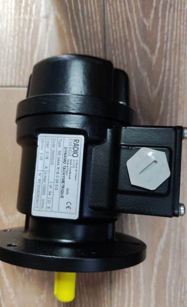 Radio Energie Tachogenerator RE0444R