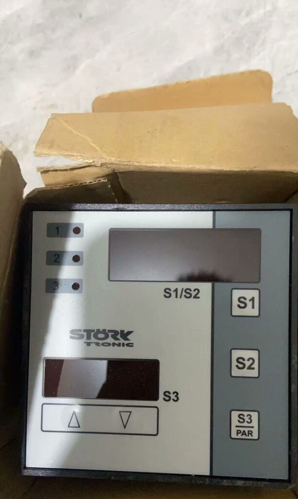 STÖRK-TRONIC Temperature Controller ST96-33.05
