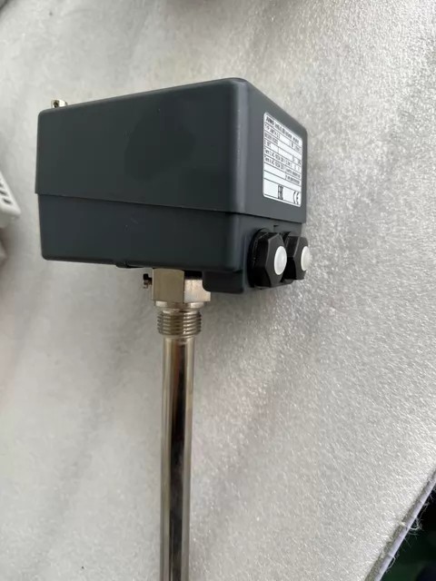 JUMO Switch AMV-2-2