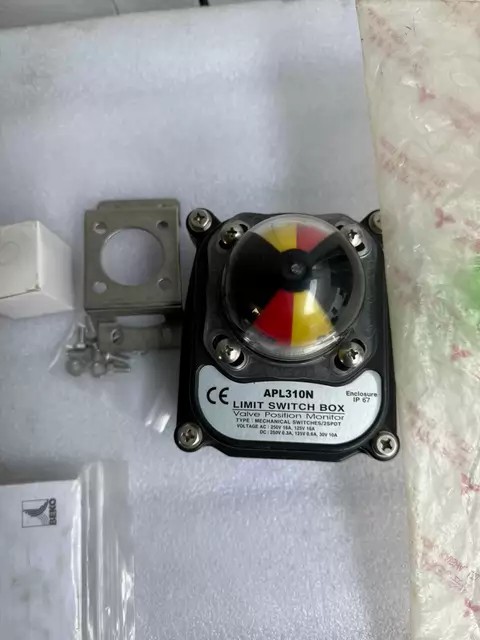 APL Switch APL310N thumbnail