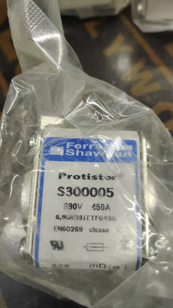 1005903093868