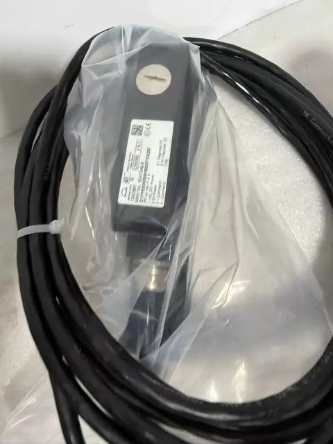 Parker Valve D1FPE50 thumbnail