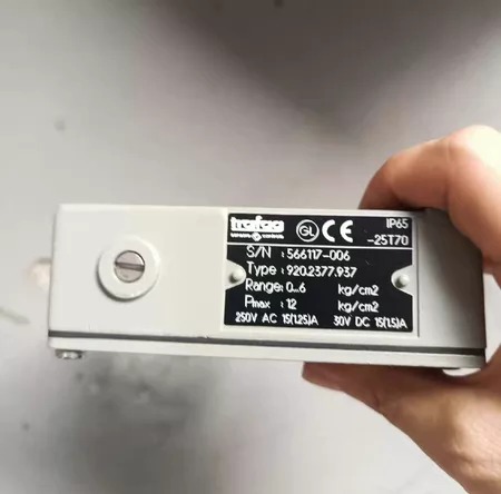 Trafag Pressure Switch 920.2377.937 0-0.6