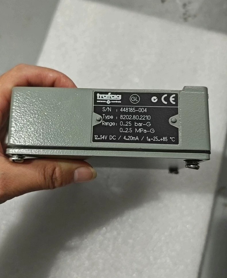 Trafag Pressure Transmitter 8202.80.2210 0-25b