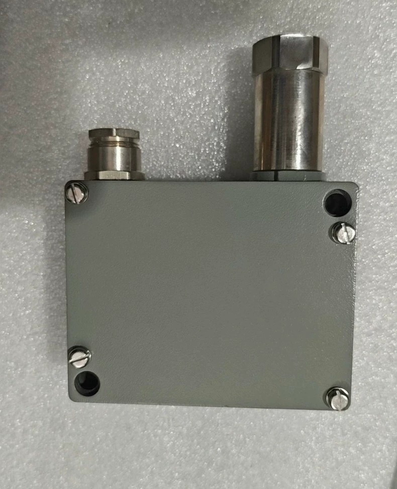Trafag Pressure Transmitter 8202.80.2210 0-25b thumbnail
