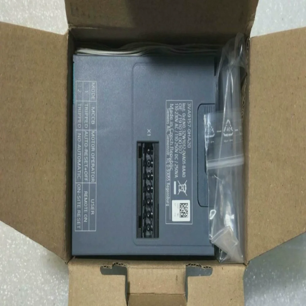 SIEMENS motor operator M0320 3VA9157-0HA20