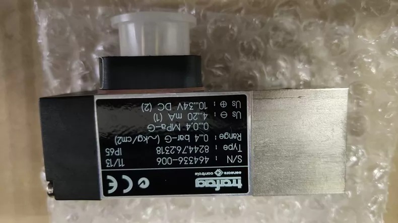 Trafag Pressure Transmitter 8244.76.2318 0-0.4