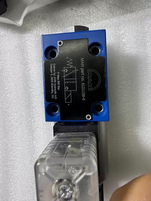 MAN Valve 6121158-8 thumbnail