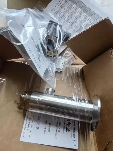 E+H Pressure Sensor PMP23-AA1U1PC3CJ thumbnail