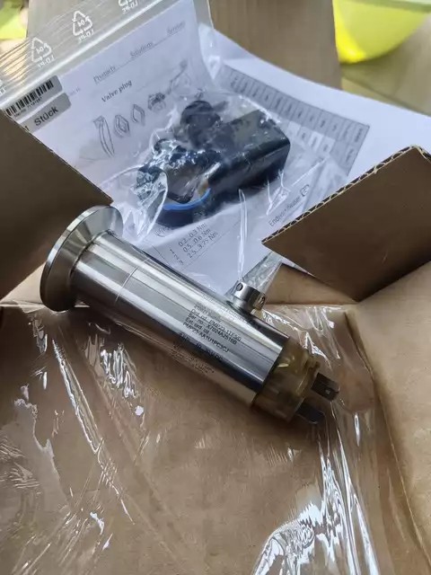 E+H Pressure Sensor PMP23-AA1U1PC3CJ thumbnail