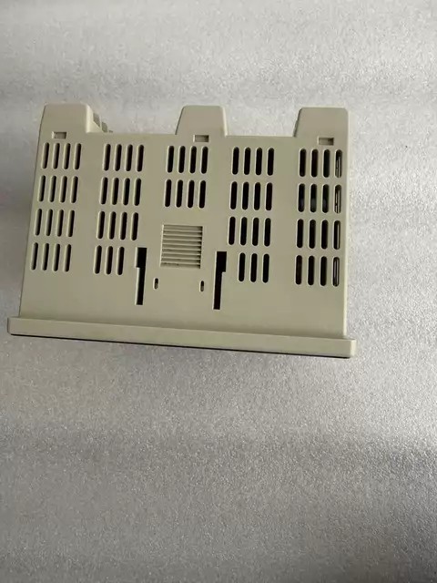 Azbil Temperature Controller C36TR1UA1100 thumbnail