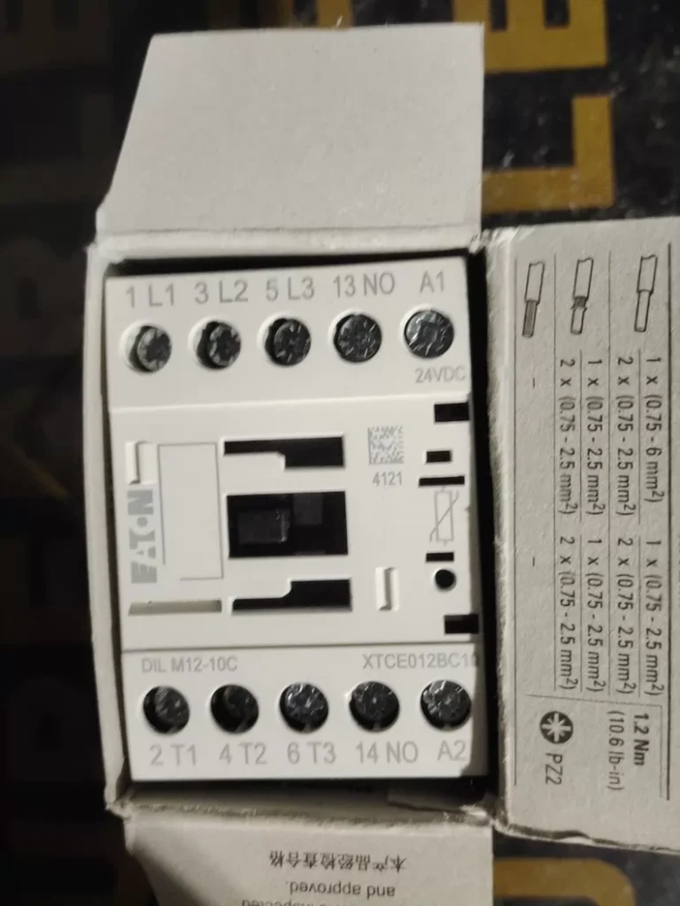 Eaton DILM12-10C XTCE012BC10 thumbnail