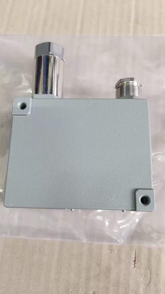 Trafag Pressure Transmitter 8202.77.2210 0-0.6 thumbnail