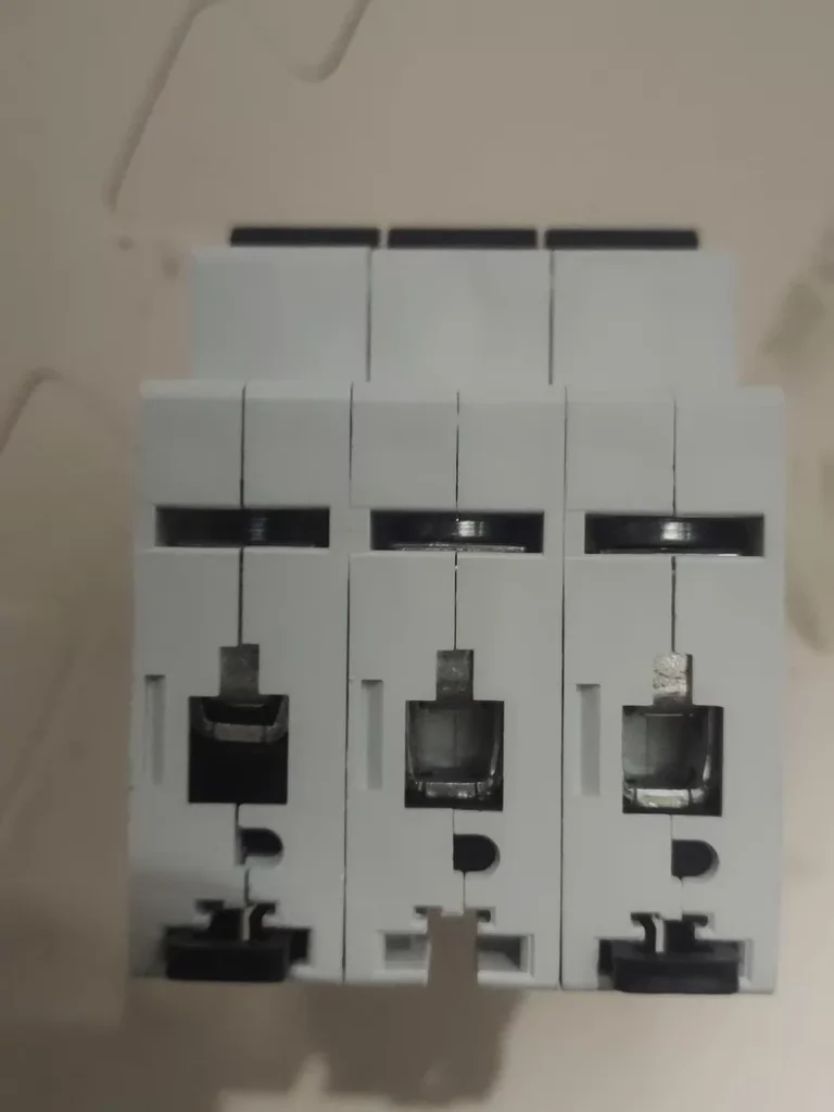 Eaton Moeller Miniature Circuit Breaker FAZ-B16/3 thumbnail