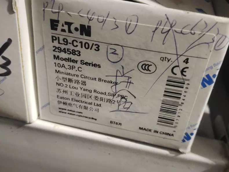 Eaton Circuit Breaker PL9-C10/3