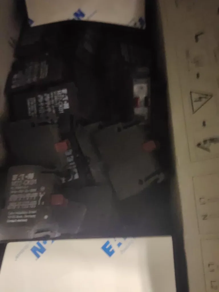 Eaton Circuit Breaker PL9-C10/3 thumbnail