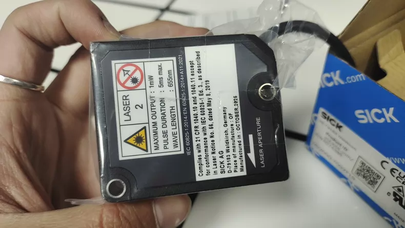 SICK Laser Distance Sensor OD2000-7002T15 thumbnail
