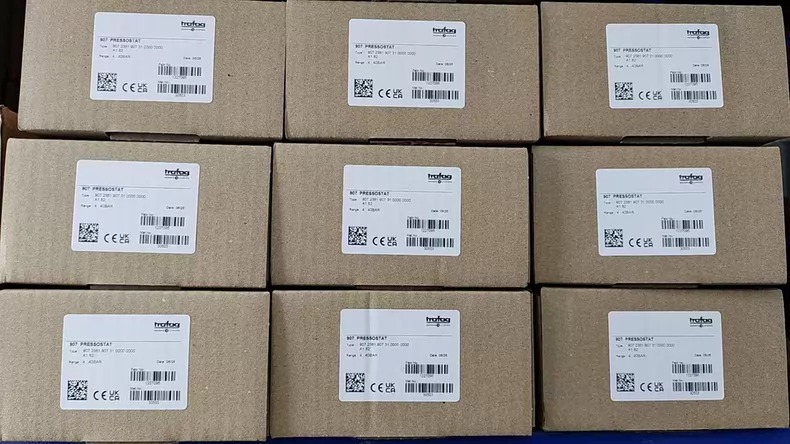 Trafag Pressure Switch 907.2381.907 4-40 thumbnail