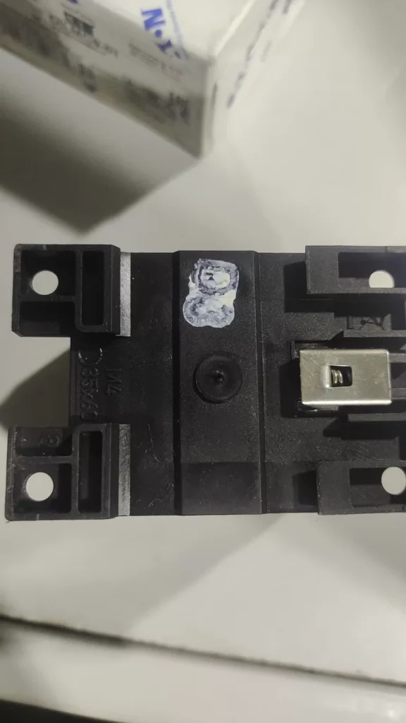 Eaton DILMC9-01 XTCEC009B01F thumbnail