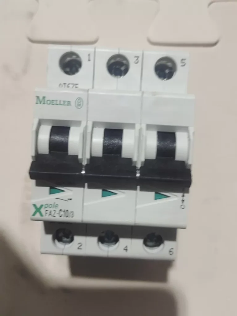 Moeller Circuit Breaker FAZ-C10/3 thumbnail