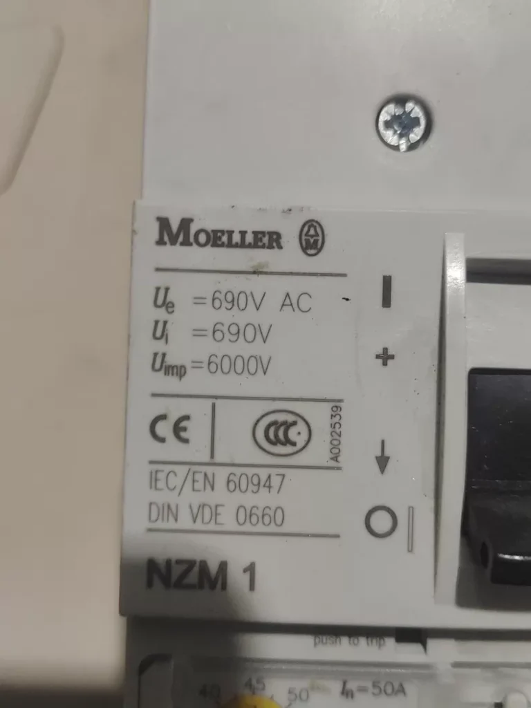 Eaton Moeller Molded Case Circuit Breaker NZM1-A20 thumbnail