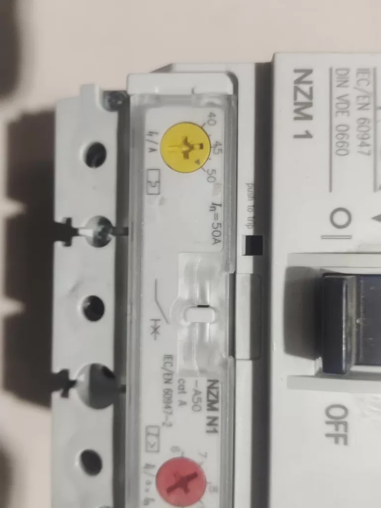 Eaton Moeller Molded Case Circuit Breaker NZM1-A20 thumbnail