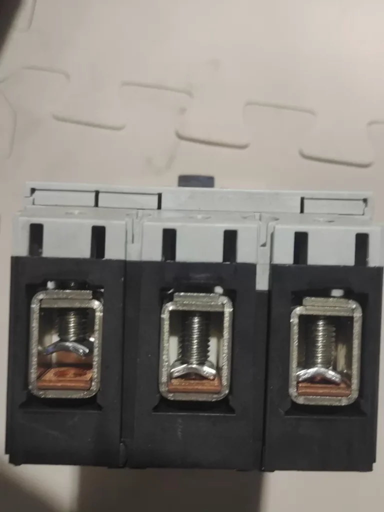 Eaton Moeller Molded Case Circuit Breaker NZM1-A20 thumbnail