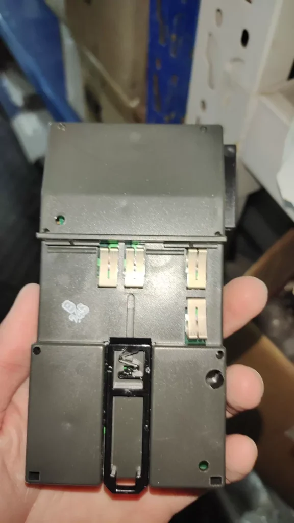 GE Fanuc Control Module IC200CHS006C thumbnail