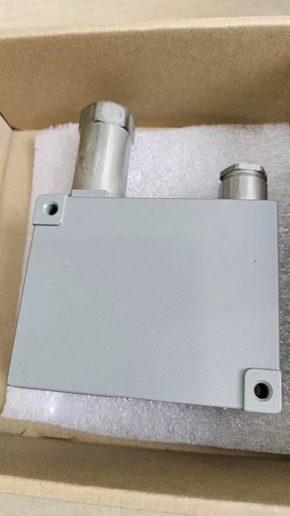 Trafag Pressure Transmitter 8202.76.2210 thumbnail