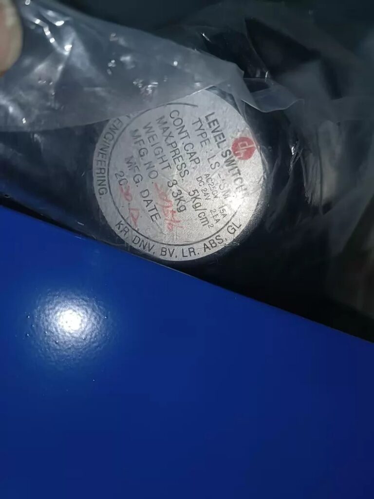 DAEWHA Level Switch 3.3KgMAX 5Kg/cm DC24V