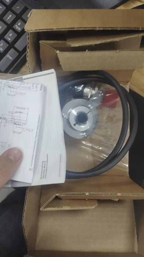 Kuebler Incremental Encoder 8.5020.0060.1024.S262.0008 thumbnail