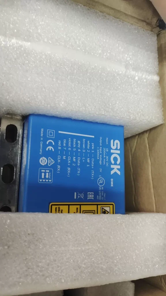 SICK Laser Distance Sensor DME5000-212 thumbnail
