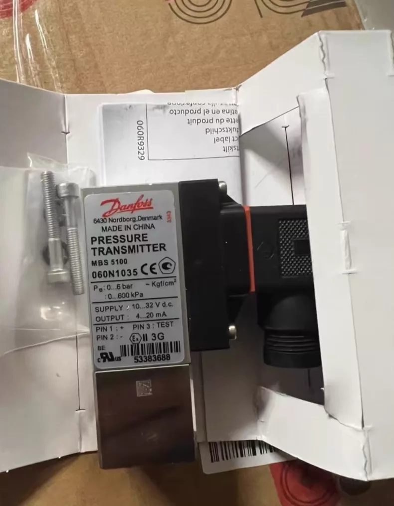 Danfoss Pressure Sensor 060N1035 thumbnail