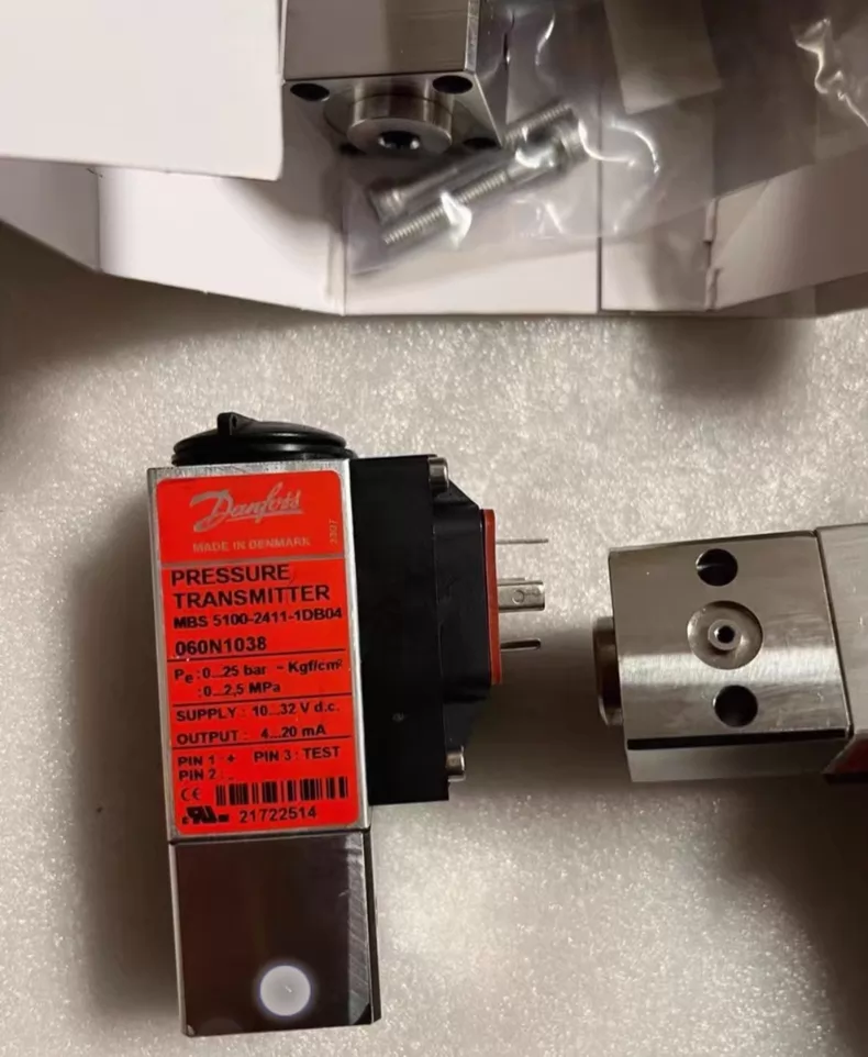 Danfoss Pressure Sensor MBS 5100 060N1073 thumbnail