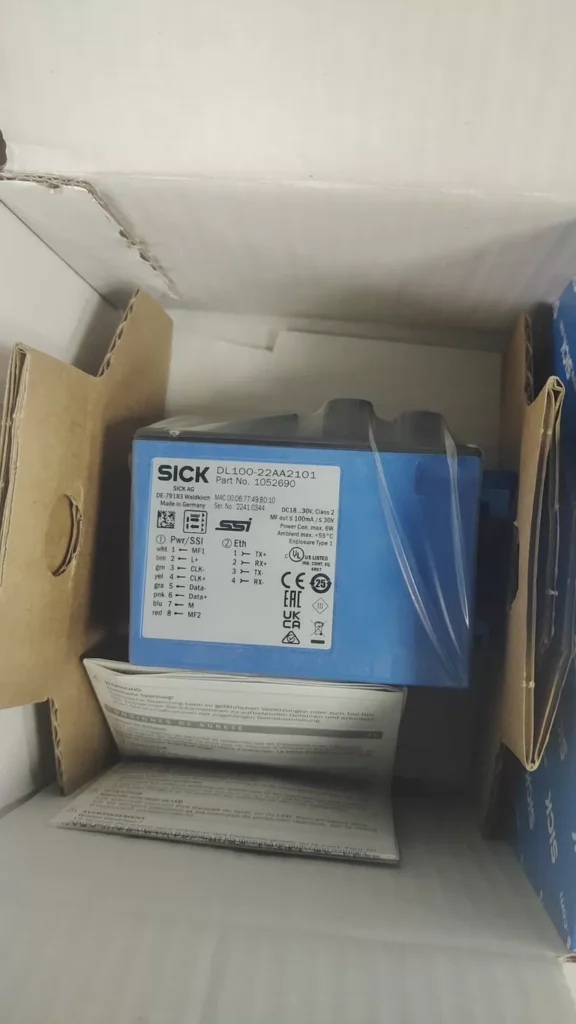 SICK Laser Distance Sensor DL100-22AA2101 thumbnail