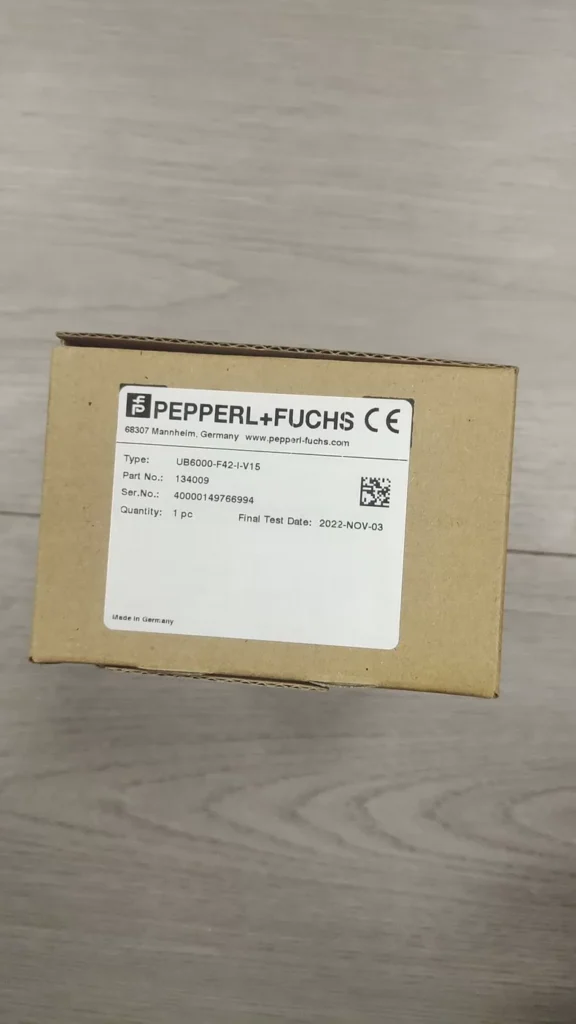 Pepperl+Fuchs Sensor UB6000-F42-I-V15