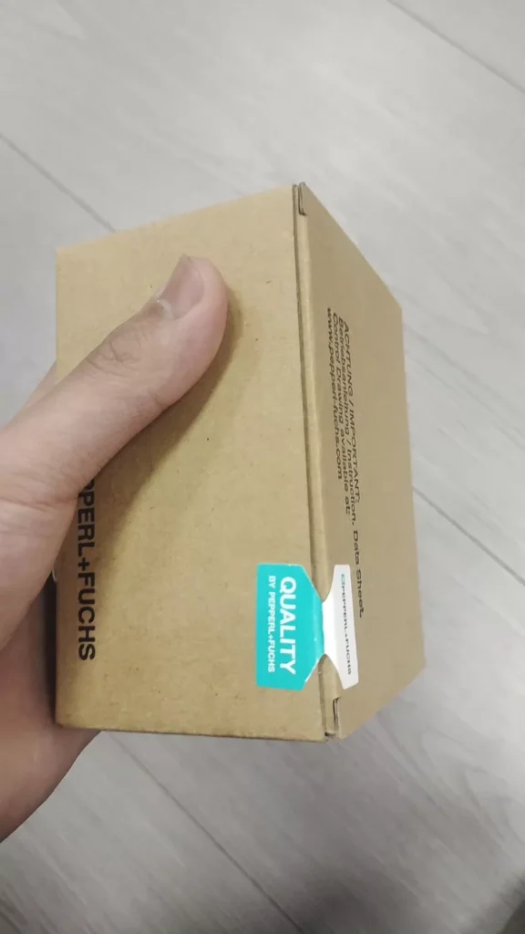 Pepperl+Fuchs Sensor UB6000-F42-I-V15 thumbnail