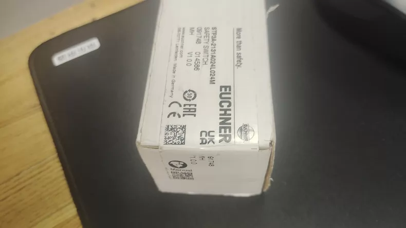Euchner Safety Switch STP3A-2131A024L024M thumbnail